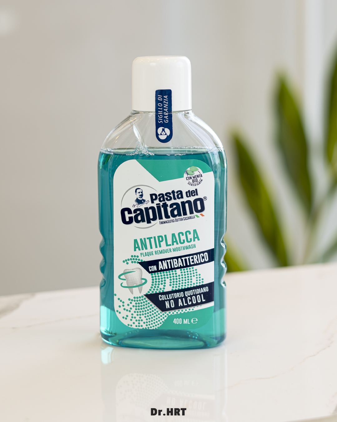 دهانشویه ضد جرم و پلاک کاپیتانو