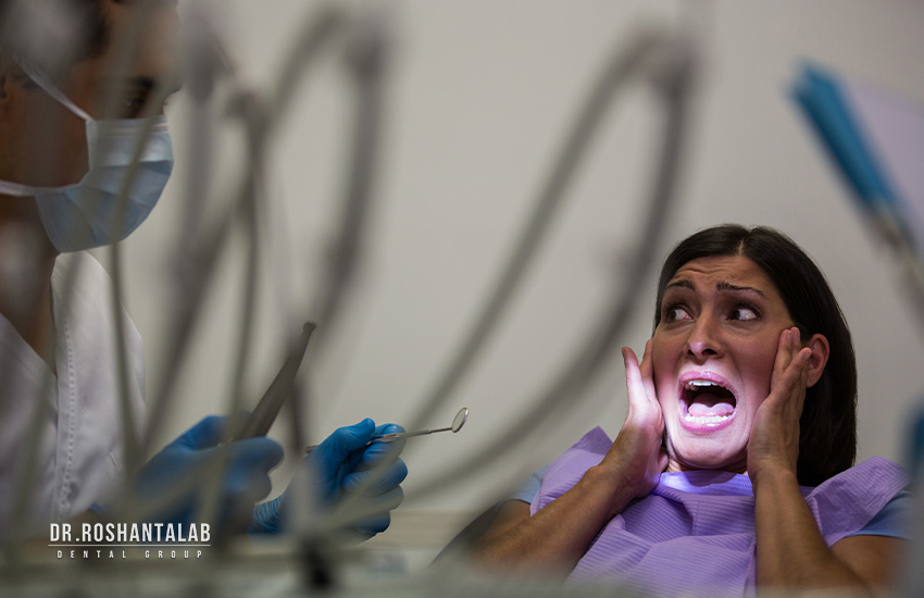 آیا جراحی ایمپلنت درد دارد؟