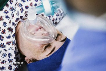 کاشت ایمپلنت دندان با بیهوشی